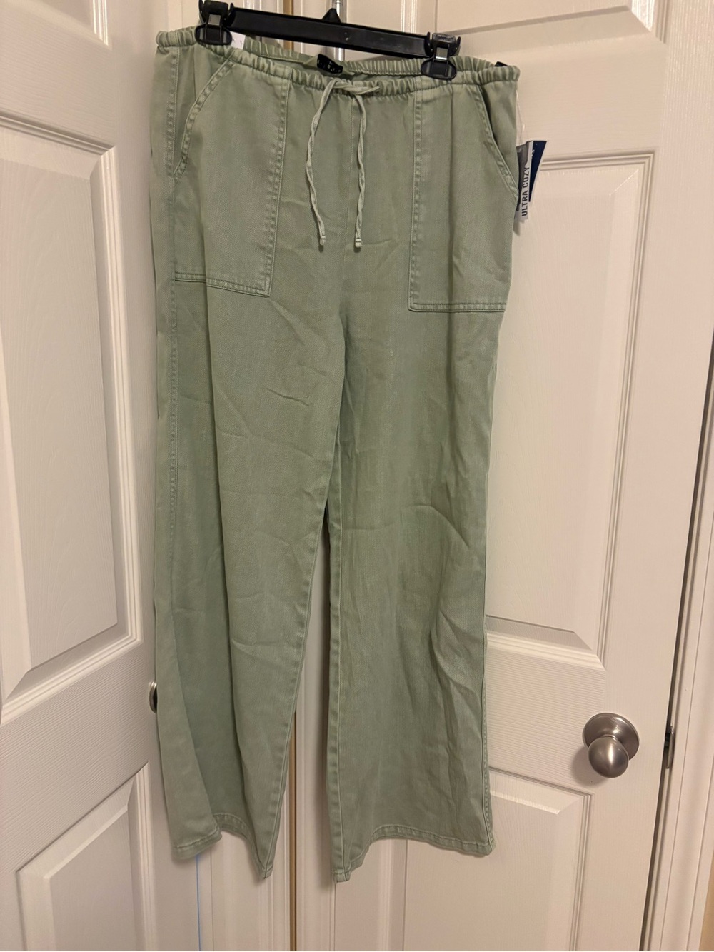 Vanilla Star Women's Wide Leg Flare Jeans in Sage Green